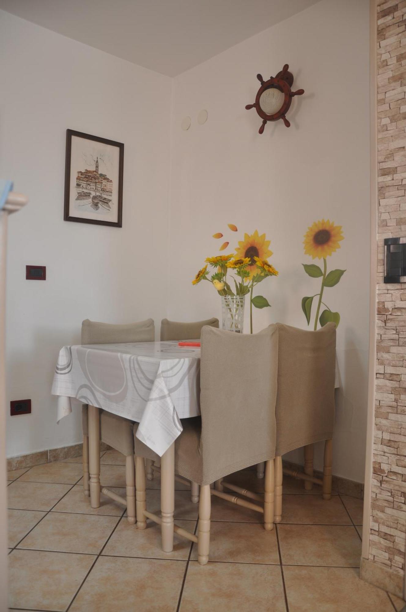 Apartman Mirna Ровинь Экстерьер фото